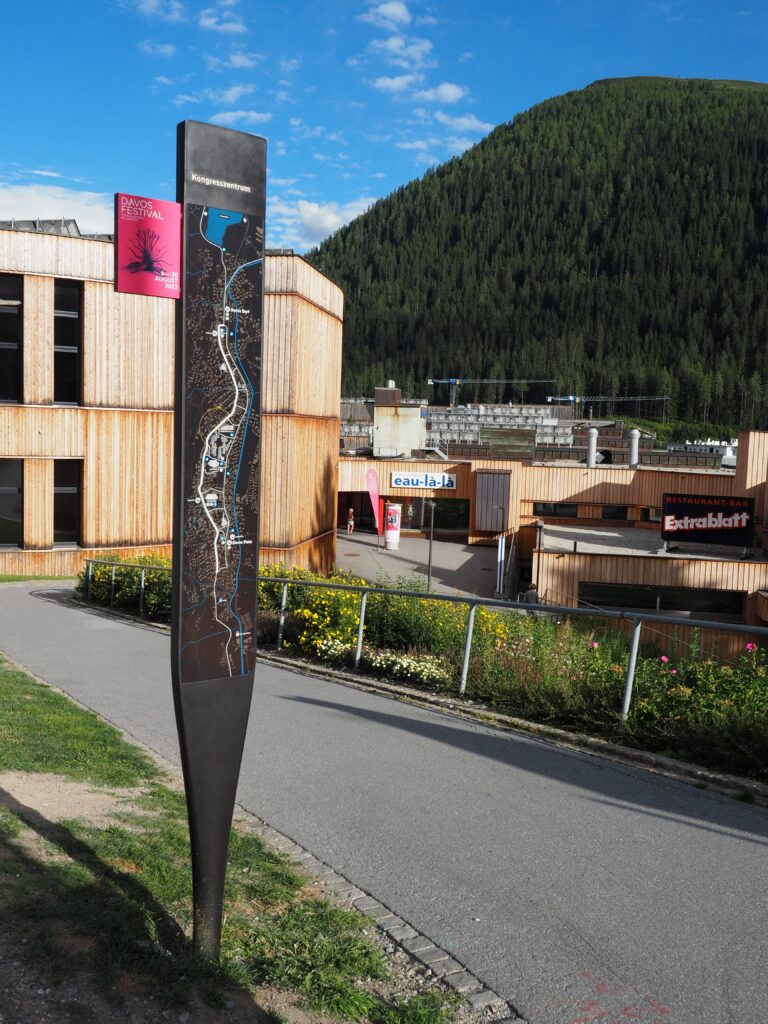 Leitsystem Davos Bronzeguss